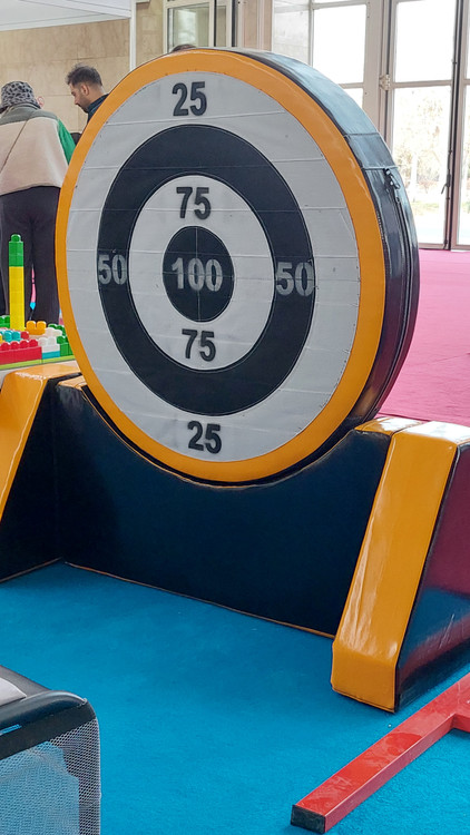 شوت دارت یک متری