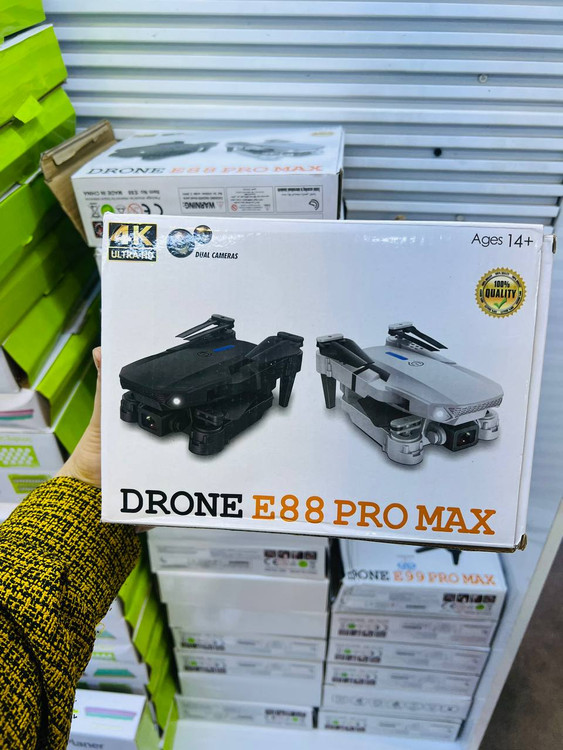 کوادکوپتر e88pro